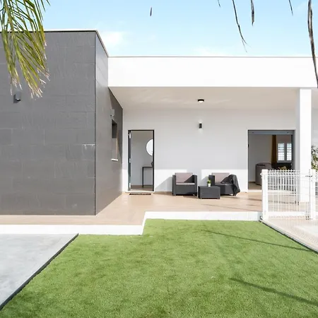Sandra Solo Familias Holiday home